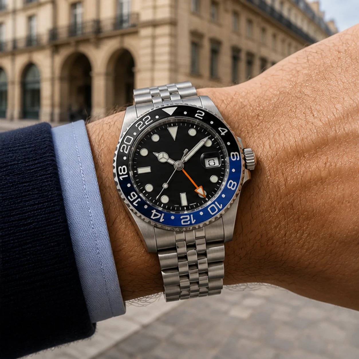 Waypoint 40 GMT Kit Black &amp; Blue au poignet